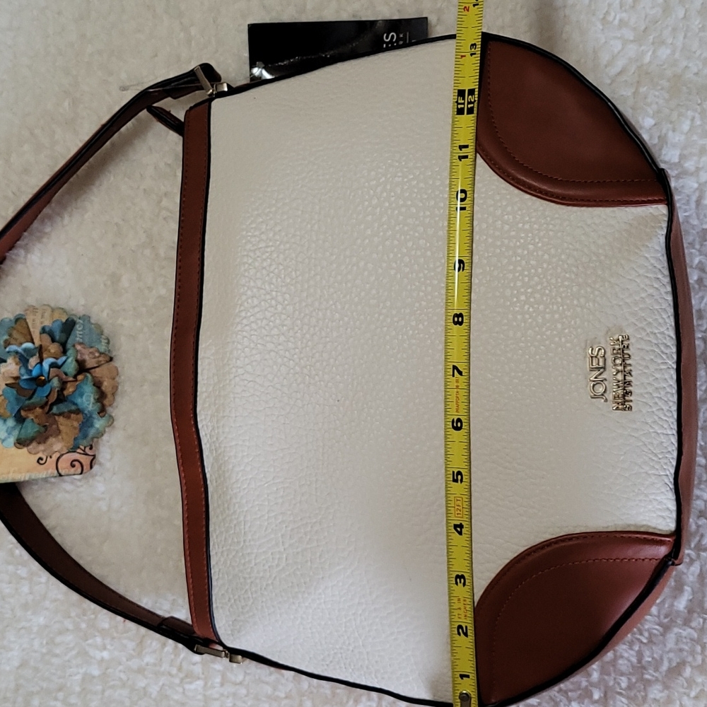 NEW Shoulder Bag Jones New York Signature Color Block Pebbled Ivory Faux Leather - Picture 8 of 12